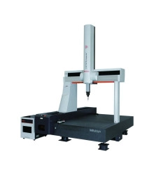 CRYSTA APEX V 122010 Máquina de Medición por Coordenadas